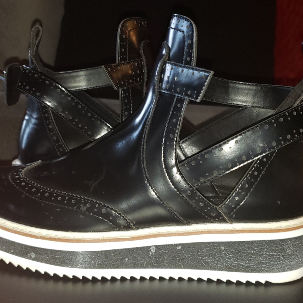 Oxford shoes